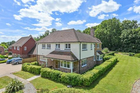 Millfields Place, Bethersden... 4 bed detached house for sale