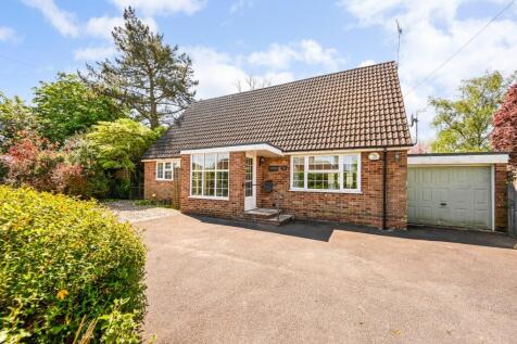 Front Road, Woodchurch, Ashford, TN26 2 bed detached house for sale