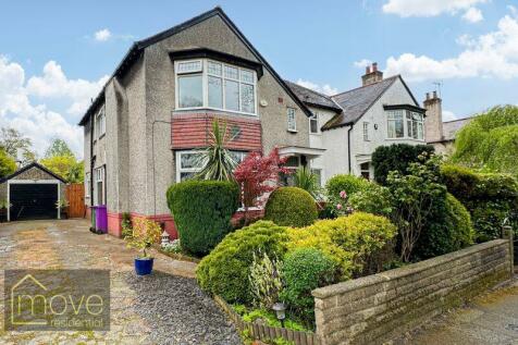 4 bedroom semi-detached house for sale