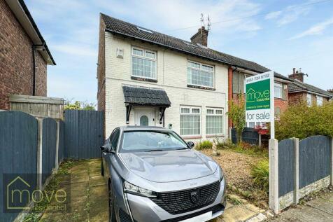 3 bedroom semi-detached house for sale