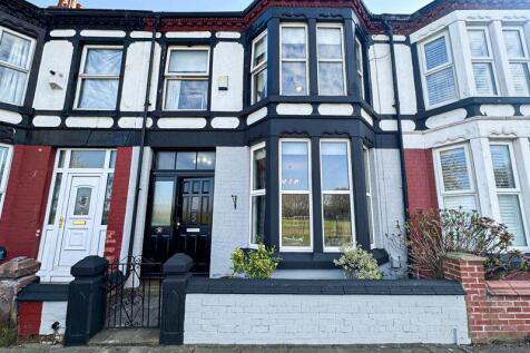 4 bedroom terraced house for sale