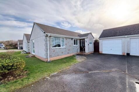 Glendale Crescent, Mount Hawke 2 bed detached bungalow for sale