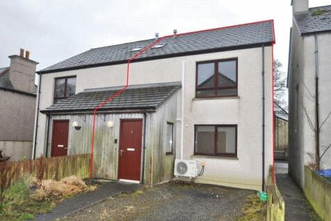 2 bedroom semi-detached house for sale