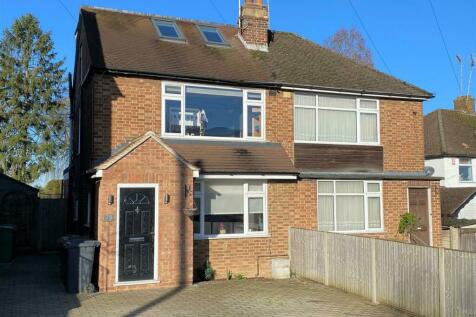 3 bedroom semi-detached house for sale