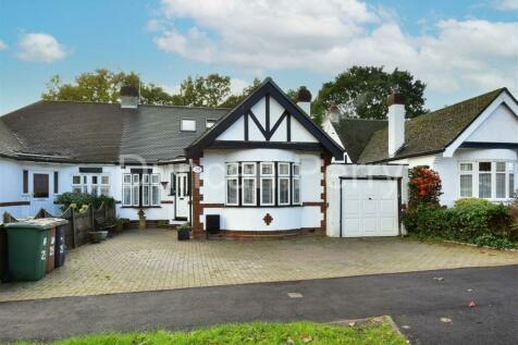 4 bedroom semi-detached bungalow for sale