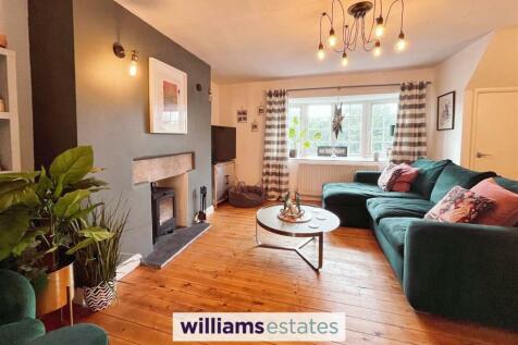 2 bedroom semi-detached house for sale