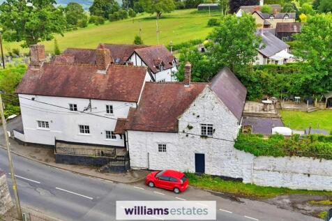 6 bedroom detached house for sale