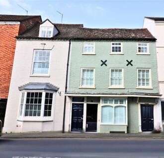 3 bedroom town house for sale