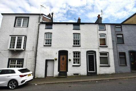 Hill Fall, Ulverston, Cumbria 3 bed house for sale