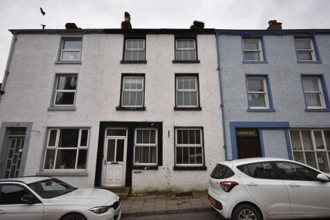 5 bedroom terraced house for sale