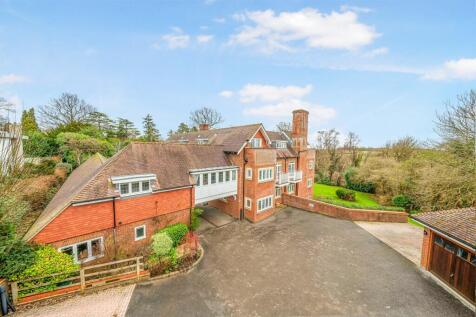 Pembury Road, Tunbridge Wells, TN2 3 bed maisonette for sale