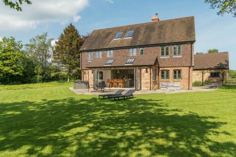 6 bedroom detached house for sale