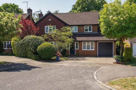 5 bedroom detached house for sale