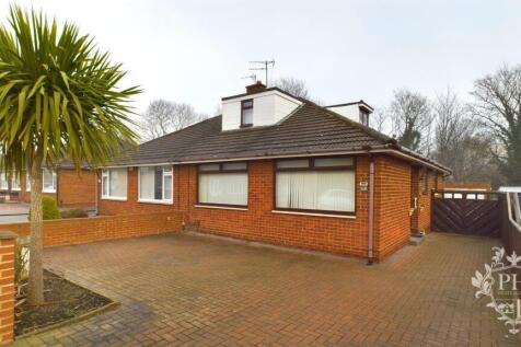 Regency Avenue, Normanby, TS6 0QH 2 bed semi