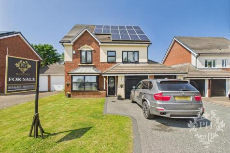 6 bedroom detached house for sale