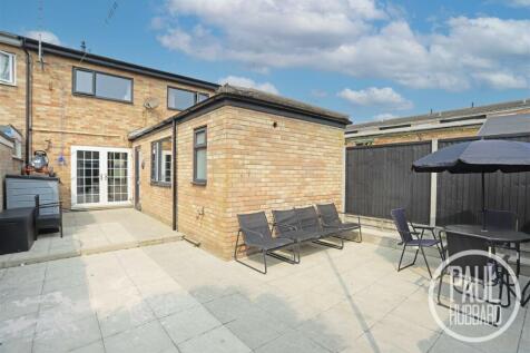 Gorse Green, Lowestoft, NR32 4 bed terraced house for sale