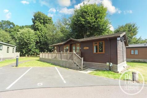 2 bedroom chalet for sale