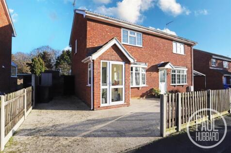 Peregrine Way, Kessingland, NR33 3 bed semi