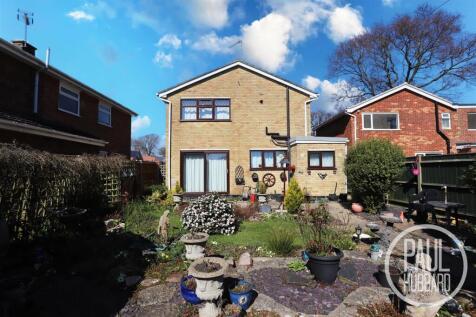 St. Peters Road, Carlton Colville, NR33 3 bed detached house for sale