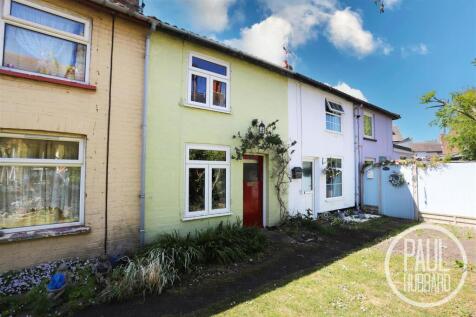 Union Place, Kirkley, NR33 2 bed terraced house for sale