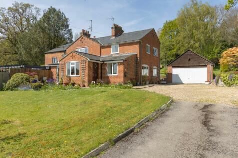 4 bedroom semi-detached house for sale