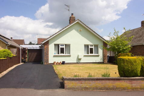 2 bedroom detached bungalow for sale