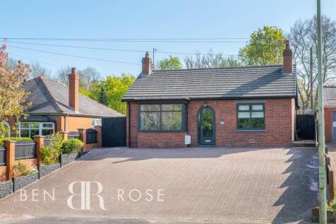 2 bedroom detached bungalow for sale