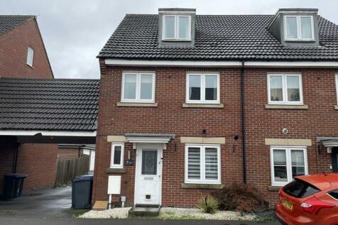 4 bedroom semi-detached house for sale