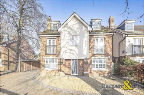 6 bedroom detached house for sale