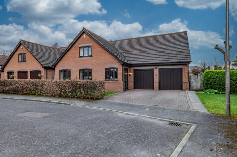 3 bedroom detached bungalow for sale