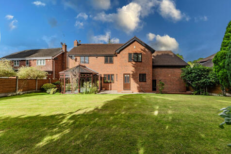 5 bedroom detached house for sale