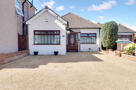 4 bedroom detached bungalow for sale