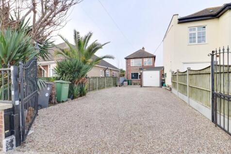 Parsonage Road, Rainham RM13 4 bed detached house for sale