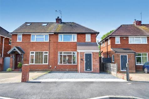 3 bedroom semi-detached house for sale