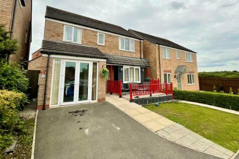 4 bedroom detached house for sale