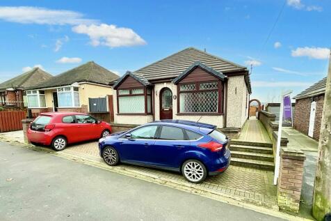 4 bedroom detached bungalow for sale