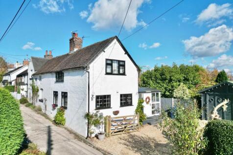 Monument Lane, Tittensor, ST12 2 bed cottage for sale