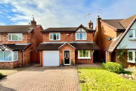 Lyndhurst Grove, Stone, ST15 4 bed detached house for sale