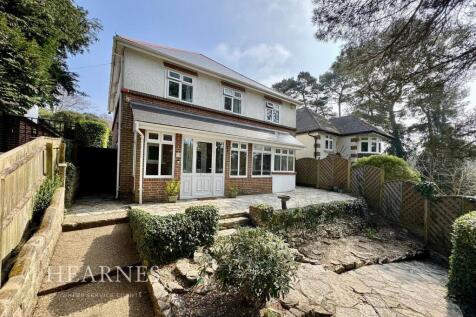 Howard Road, Queens Park... 4 bed detached house for sale
