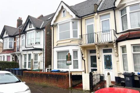 Bensham Lane, Croydon 5 bed end of terrace house for sale