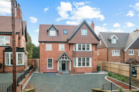 6 bedroom detached house for sale