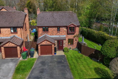 Yew Tree Drive, Bromsgrove, B60 1AL 4 bed detached house for sale