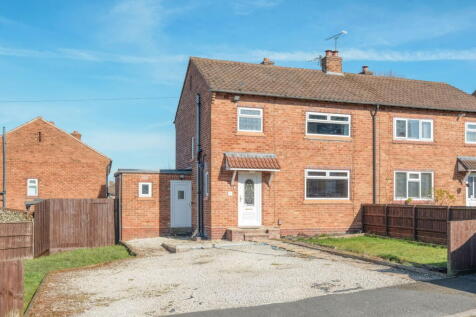 Walters Close, Longbridge... 3 bed semi