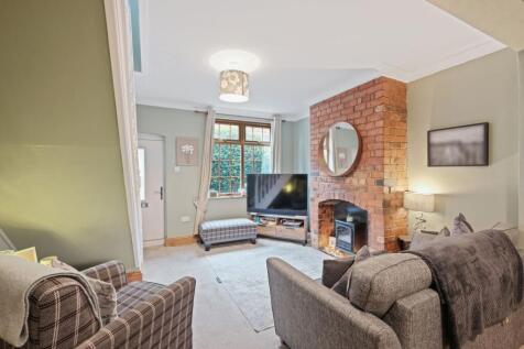 Churchfields Road, Bromsgrove, B61 2 bed terraced house for sale