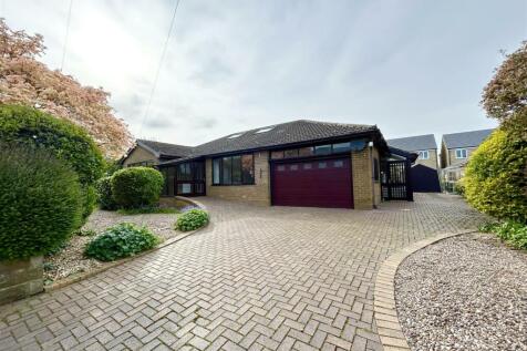 3 bedroom detached bungalow for sale