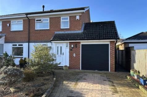 2 bedroom semi-detached house for sale