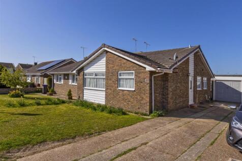 2 bedroom semi-detached bungalow for sale