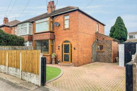 Baghill Lane, Pontefract WF8 3 bed semi