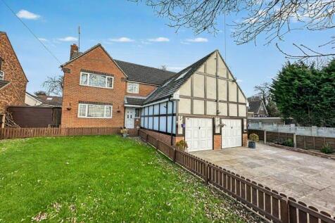 Hillside, Byram WF11 5 bed detached house for sale