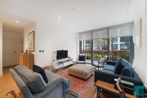 Prince Of Wales Drive, London, SW11 2 bed flat for sale